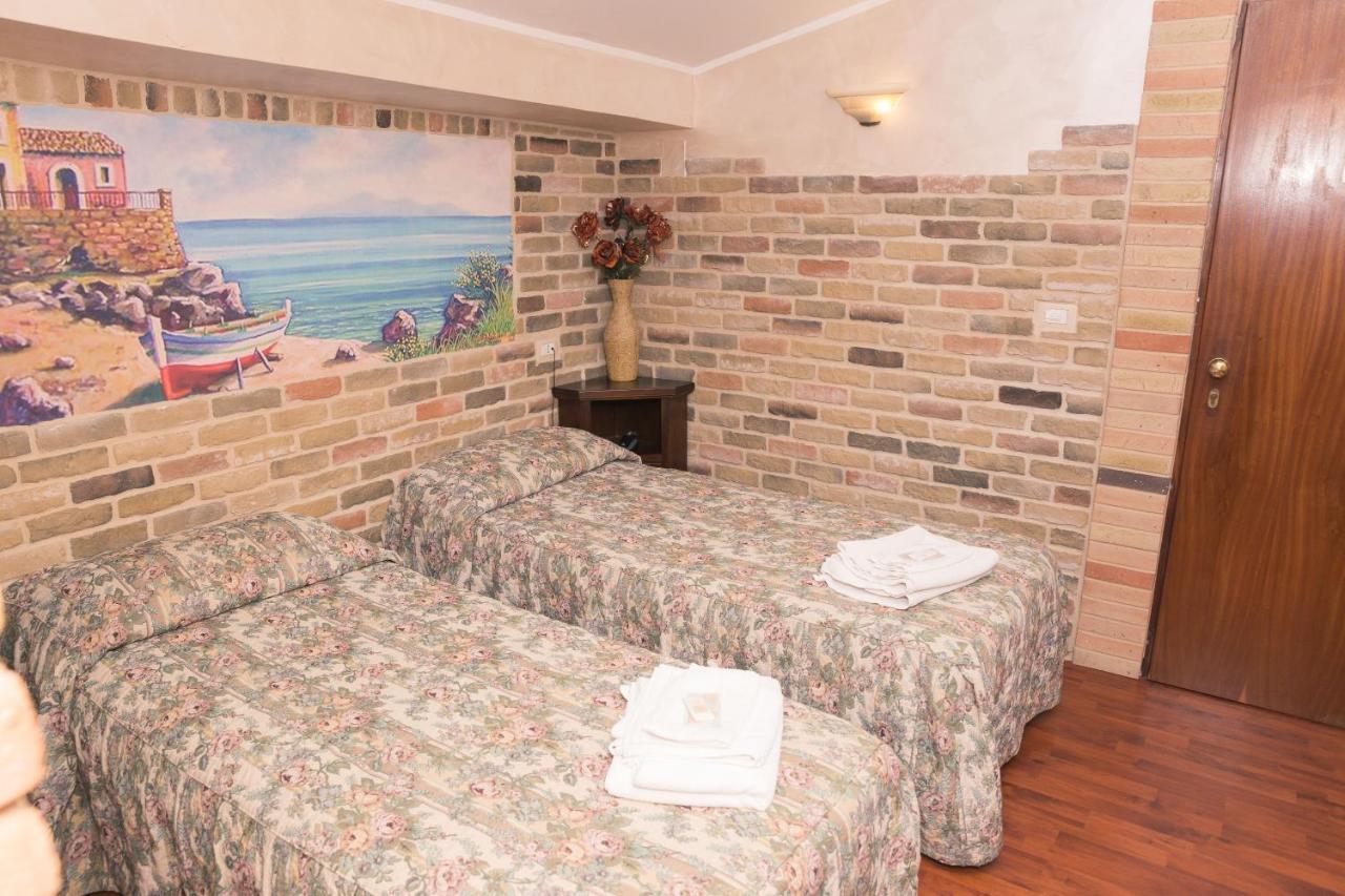 Il Castello Di Perano Hotel Ngoại thất bức ảnh
