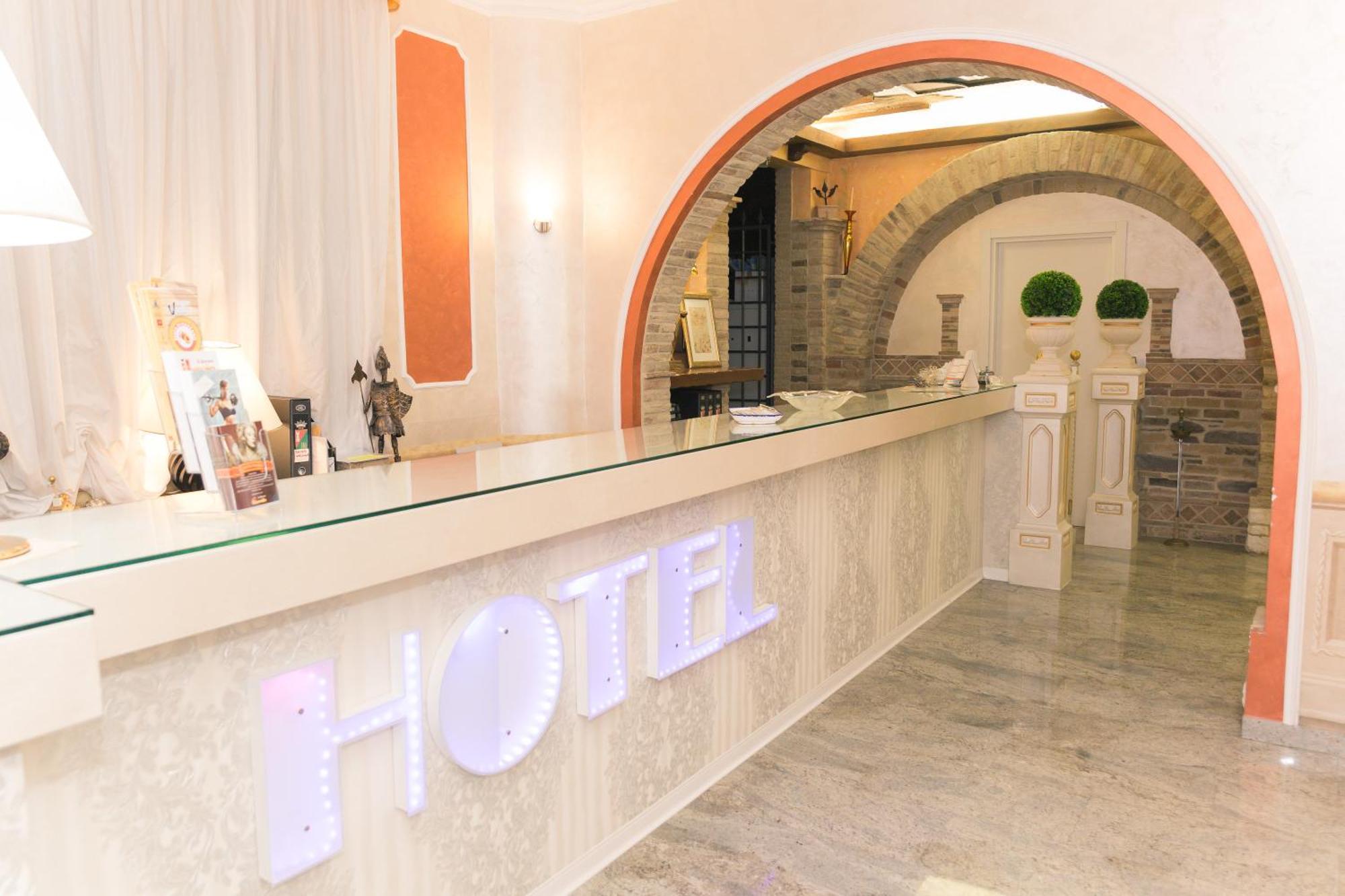 Il Castello Di Perano Hotel Ngoại thất bức ảnh